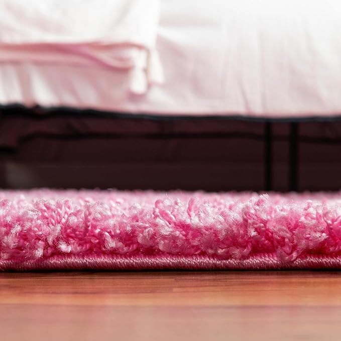 Unique Loom Solid Shag Collection Area Rug (7' 1" Round, Taffy Pink)