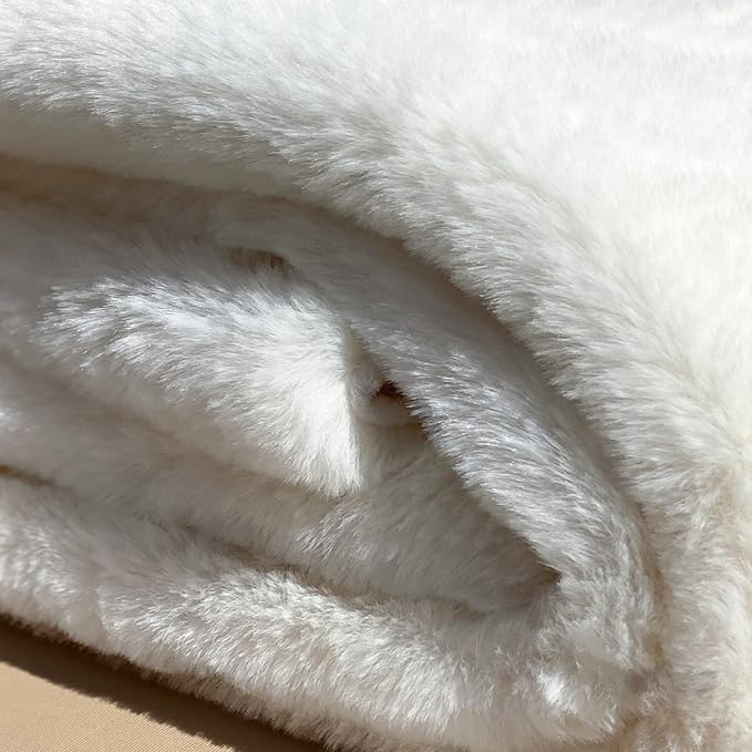 White Faux Bunny Fuzzy Fur Rugs for Bedroom Living Room Shag Washable Furry Area Rug 2x6 Nursery Shaped Rug Teen Room Décor