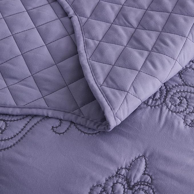 CHIXIN Bedspread Coverlet Set Queen Size - Lightweight Bedding Cover - Beautiful Stitching - 5 Piece Reversible Bedspread - Luxury Damask Paisley Pattern (Queen, Lavender)