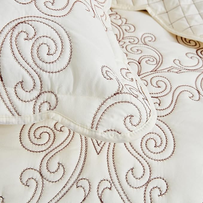CHIXIN Oversized Bedspread Coverlet Set King Size - Lightweight Bedding Cover - Beautiful Stitching - 5 Piece Reversible Bedspread - Luxury Damask Paisley Pattern (King, Ivory)
