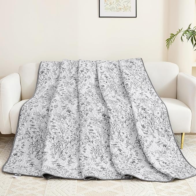 WONGS BEDDING Quilt King Size, Grey Quilt Bedding Set with 2 Pillowcases, Botanical Quilt for King Bed, Soft Microfiber Lightweight Coverlet Bedspread for All Season (110"×90", 3 Pieces)