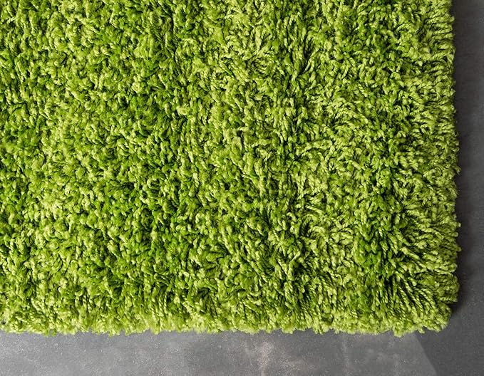 Unique Loom Solid Shag Collection Area Rug (2' x 6' 5" Runner, Grass Green)