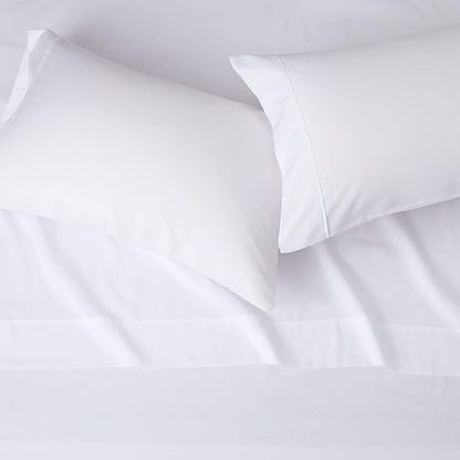 Amazon Basics 4 Piece Microfiber Lightweight Wrinkle-free Breathable Bed Sheet Set, Super Soft Easy Care, 14" Deep Pockets, Queen, Bright White, Solid