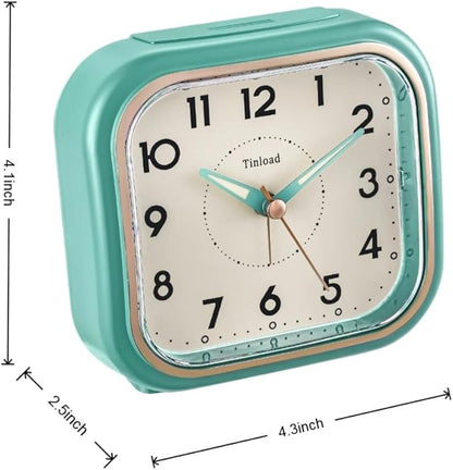 4.5" Vintage Retro Analog Alarm Clock, Super Silent Non Ticking Clock with Manual Light, Snooze, Battery Operated, Simply Design, for Living Room, Bedroom, Bedside, Desk(Green)