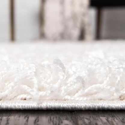 Unique Loom Solid Shag Collection Area Rug (8' Octagon, Snow White)