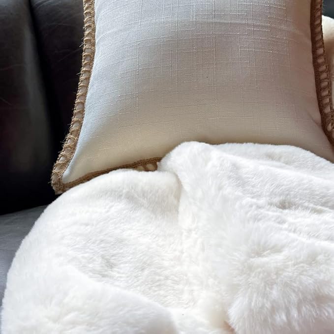 White Faux Fur Rug 5x8 Rugs for Living Room Shag Washable Area Rug Fuzzy Rugs for Bedroom Girl Room Decor Rectangle Rug