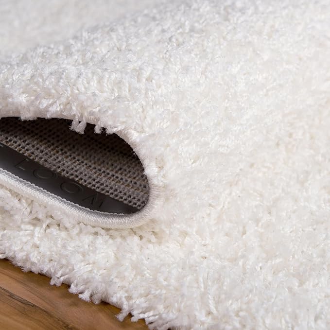 Unique Loom Solid Shag Collection Area Rug (3' 3" x 5' 3" Rectangle, Snow White)