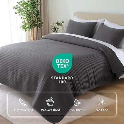 KASENTEX Oversized Queen Quilt Set 102"x106" – Soft Washed 3-Layer Lightweight Bedspread, Minimalist Nordic Design, All-Season Spring & Summer Quilt Set (1 Quilt + 2 Pillow Shams),Tornado Dark Grey