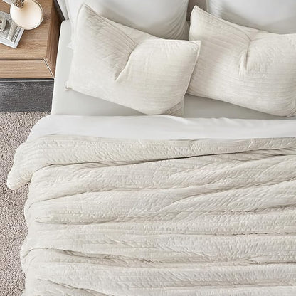 EVERGRACE Velvet Quilt Set Queen Size, Luxurious Soft Striped Channel Bedding Set, Lightweight Velvet Comforter for All Season, Oversized Bedspread Coverlet with 2 Matching Shams, Ivory White