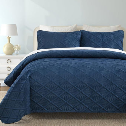 Yiran Quilt Queen Size Bedding Set Navy Blue Bedspreads Embossed Diamond Pattern 3 Piece Soft Microfiber Coverlet for All Season with 2 Pillow Shams (96x90 Inch)