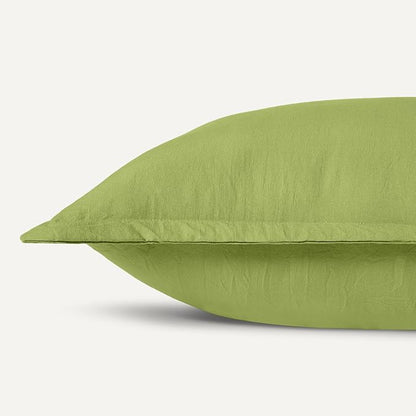 Amazon Basics Brushed Microfiber Comforter Set, Extra Soft with Natural Texture, 3-Piece, King, Green