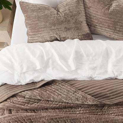EVERGRACE Velvet Quilt Set Queen Size, Luxurious Soft Striped Channel Bedding Set, Lightweight Velvet Comforter for All Season, Oversized Bedspread Coverlet with 2 Matching Shams, Mocha Brown