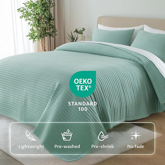 Oversized King Quilt Set 112"x106" – Soft Washed 3-Layer Lightweight California King Bedspread, Minimalist Nordic Design, All-Season Spring & Summer Quilt Set (1 Quilt + 2 Pillow Shams), Green