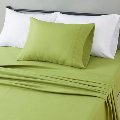 Amazon Basics Lightweight Microfiber 3-Piece Bed Sheet Set, Oliver Light, Solid, Twin XL