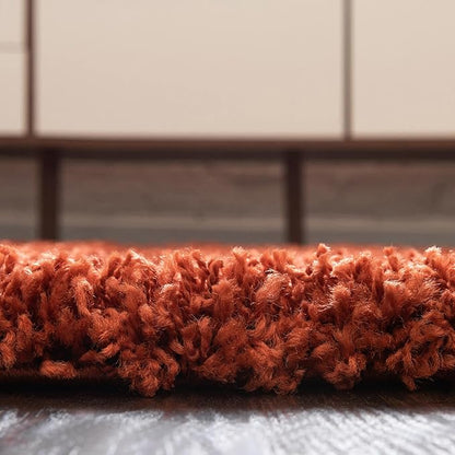 Unique Loom Solid Shag Collection Area Rug (4' 1" Round, Terracotta)