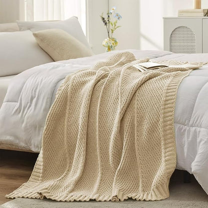 Amélie Home Chevron Chenille Knit Throw Blanket for Couch, Cozy Texture Decorative Soft Blanket for Sofa & Chair, 60"x80", Beige