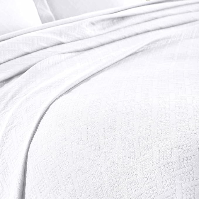 Superior 3 Piece Basketweave Cotton Bedspread Set, Home Bed Decor, Decorative Bed Spread, 2 Pillow Shams, Medium Weight Blanket, Matelasse Coverlet Bedding, Geometric Lattice Pattern, Queen, White