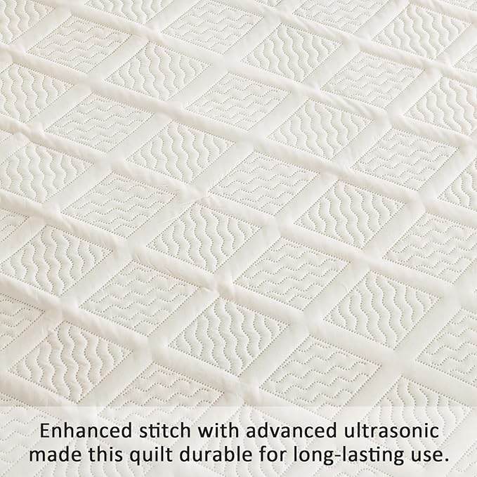 Yiran California King Size Beige Quilt Set Lightweight Oversized Bedspread Ultrasonic Diamond Pattern Soft Microfiber Summer Coverlet Modern Style 3 Piece with 2 Shams (112x104 inch)