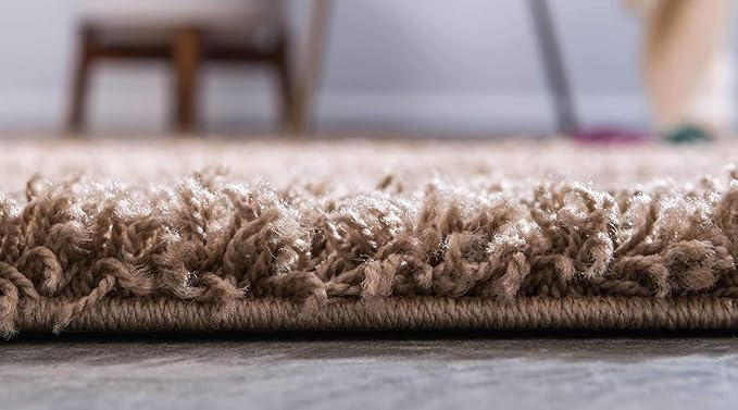 Unique Loom Solid Shag Collection Area Rug (5' 1" x 8' Rectangle, Sandy Brown)