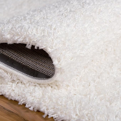 Unique Loom Solid Shag Collection Area Rug (8' Octagon, Snow White)