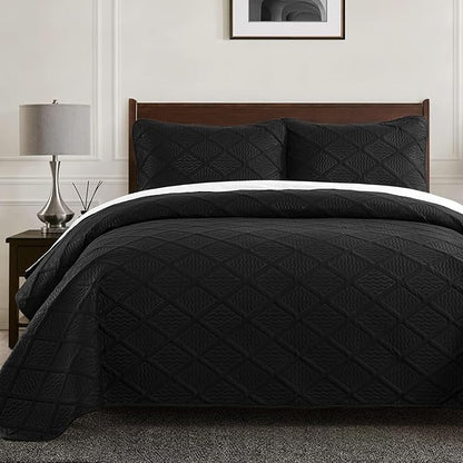 Yiran Quilt Queen Size Bedding Set Black Bedspreads Embossed Diamond Pattern Soft Microfiber Coverlet Bedding Set for All Season with 2 Pillow Shams (Full Queen, 96x90 Inch)