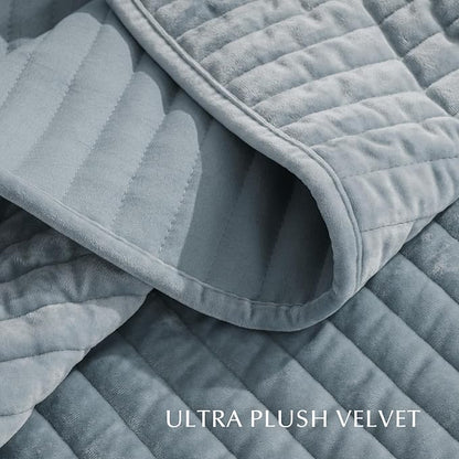 EVERGRACE Velvet Quilt Set Queen Size, Luxurious Soft Striped Channel Bedding Set, Lightweight Velvet Comforter for All Season, Oversized Bedspread Coverlet with 2 Matching Shams, Blue Linen
