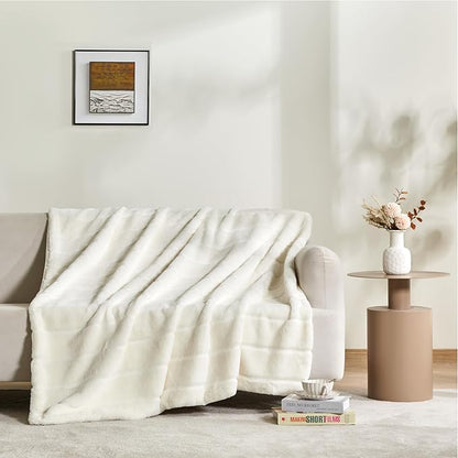 Sophia & William Throw Blanket for Couch Sofa(60x80 Inches) - Faux Fur Throw Soft Cozy, Gifts for Women, Cream