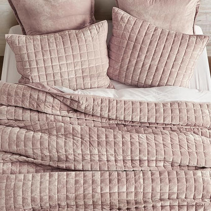 RECYCO Luxury Velvet Quilt Twin/Twin XL Size Bedding Set, Ultra Soft Velvet Comforter Set, Lightweight Quilted Channel Box Stitch Oversized Bedspread Coverlet for All Season, with 1 Sham, Rose Pink