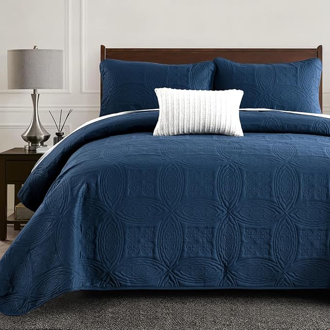 Yiran Navy Blue Quilt Set King Size Lightweight Bedspread Embossed Pattern Soft Microfiber Coverlet for All Season with 2 Pillow Shams (106"x96")