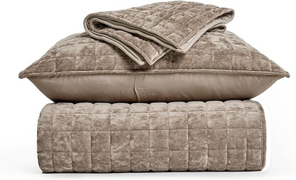 RECYCO Luxury Velvet Quilt King Size Bedding Set, Ultra Soft Velvet Comforter Set, Lightweight Quilted Channel Box Stitch Oversized Bedspread Coverlet for All Season, with 2 Shams, Natural Tan
