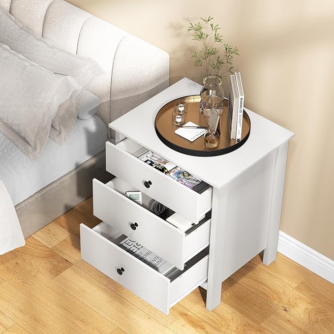 Giantex Nightstand with 3 Drawers, Wooden Side End Table with Solid Wood Legs, Retro 3-Drawer Bedside Table Night Stand for Bedroom Home Office Small Space, Easy Assembly, White
