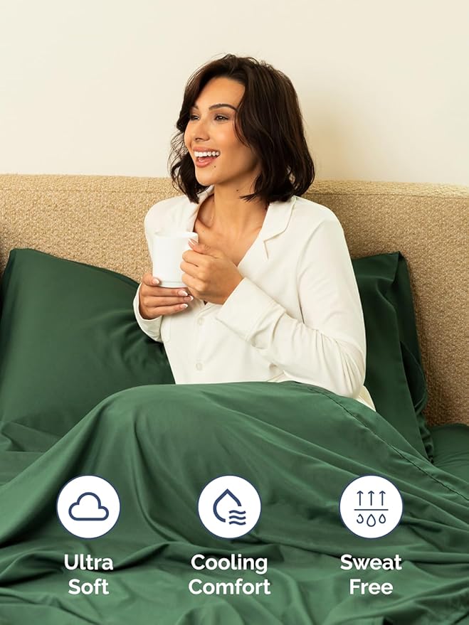Extra Deep Queen Sheet Set - 6 Piece Breathable and Cooling Sheets - Hotel Luxury Bed Sheets Set - Easy Fit - Soft, Wrinkle Free and Comfy Sheets Set - Emerald Green Sheet Set with Extra Deep Pockets