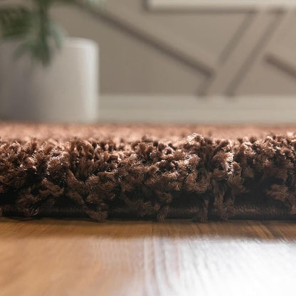 Unique Loom Solid Shag Collection Area Rug (7' 1" Round, Chocolate Brown)