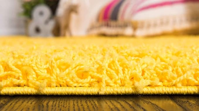 Unique Loom Solid Shag Collection Area Rug (7' 1" x 10' Rectangle, Tuscan Sun Yellow)