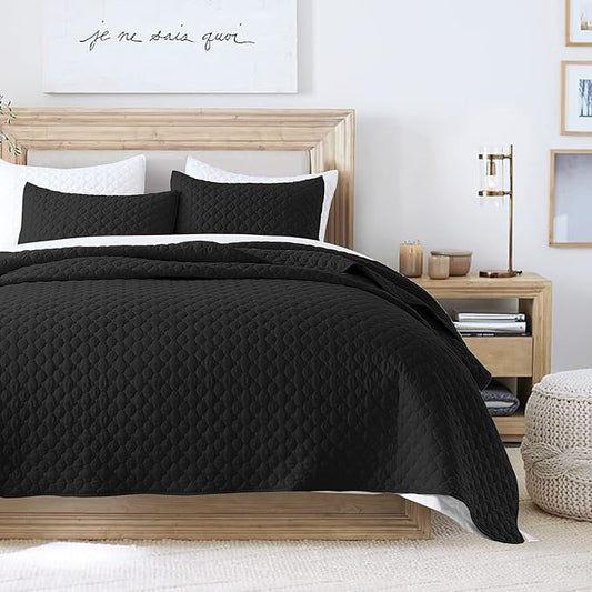 HORIMOTE HOME Quilt Set Queen Size, Black Bedspread with Clouds Pattern, Soft Coverlet Set Lightweight Microfiber Quilted Bedspread for All Season, Includes 1 Quilt and 2 Pillow Shams