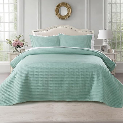 Oversized King Quilt Set 112"x106" – Soft Washed 3-Layer Lightweight California King Bedspread, Minimalist Nordic Design, All-Season Spring & Summer Quilt Set (1 Quilt + 2 Pillow Shams), Green