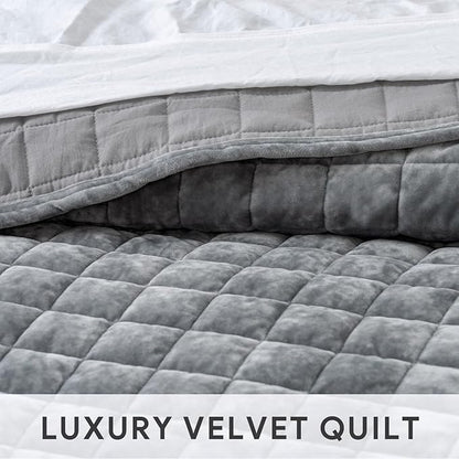 RECYCO Luxury Velvet Quilt Set Twin/Twin XL Size, Lightweight Velvet Comforter Set, Oversized Bedspread Coverlet Quilted Bedding Set, with 1 Matching Pillow Sham, for All Season, Gray
