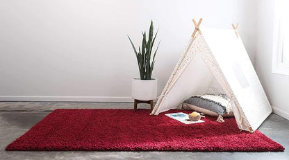 Unique Loom Solid Shag Collection Area Rug (6' 1" x 9' Rectangle, Cherry Red)