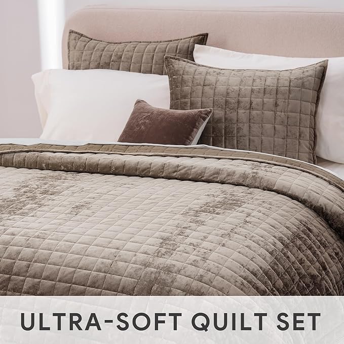 RECYCO Luxury Velvet Quilt Set King Size Bedding Sets, Ultra Soft Velvet Comforter Set, Lightweight Channel Box Stitch Oversized Bedspread Coverlet for All Season, with 2 Shams, Mocha Brown