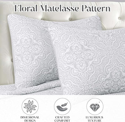 Superior 3 Piece Bedspread Set, Home Bed Decor, Decorative Bed Spread, 2 Pillow Shams, Medium Weight Blanket, Floral Matelasse Coverlet, Bedding Essentials, Enzy Collection, Full, Silver