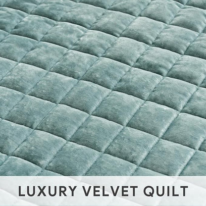 RECYCO Luxury Velvet Quilt Set Twin/Twin XL Size, Lightweight Velvet Comforter Set, Oversized Bedspread Coverlet Quilted Bedding Set, with 1 Matching Pillow Sham, for All Season, Aqua Green
