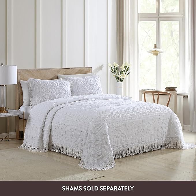 Beatrice Home Fashions Medallion Chenille Bedspread, Twin, White