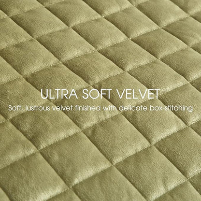 Powdion Velvet Quilt King,Luxurious King Size Quilt Bedding Set 3 Pieces Soft Lightweight Bedspreads Coverlet for All Seasons with 2 Pillow Shams,90x104 Vintage Olive Green Quilt King