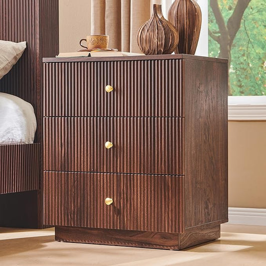 Fluted Night Stand with Charging Station, 21.65" Nightstand with 3 Drawer, 3 Drawer Dresser for Bedroom, Morden End Table Chests of Drawers Bedside Table for Bedroom, Living Room,Brown