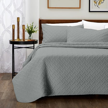 Cosy House Collection Luxury Rayon Derived from Bamboo 3-Piece Quilt Set - Ultra Soft Quilted Coverlet Bedspread - Classic Weave Stitch - Includes Quilt and 2 Pillow Shams (King/Cal King, Grey)
