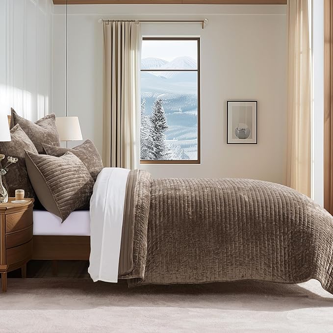 EVERGRACE Velvet Quilt Set Queen Size, Luxurious Soft Striped Channel Bedding Set, Lightweight Velvet Comforter for All Season, Oversized Bedspread Coverlet with 2 Matching Shams, Mocha Brown