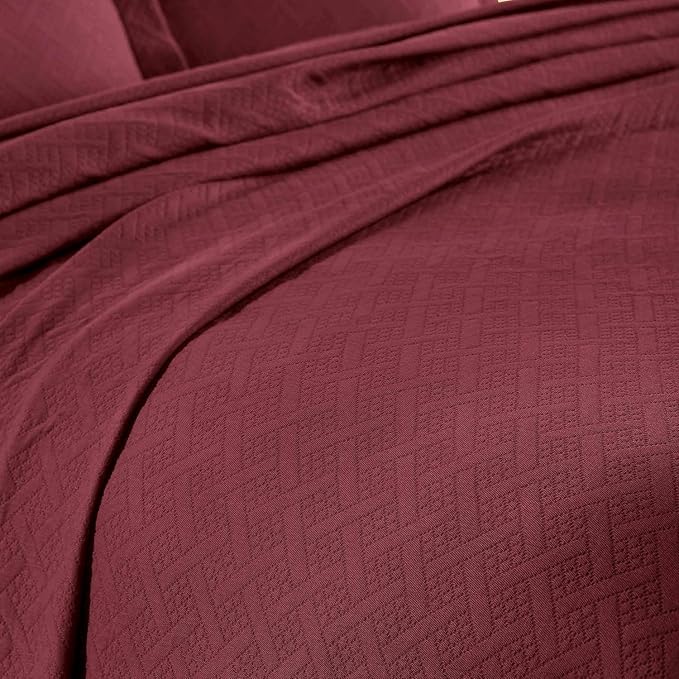 Superior 100% Cotton Basket Weave Bedspread with Shams, All-Season Premium Cotton Matelasse Jacquard Bedding, Quilted-Look Geometric Basket, King, Garnet