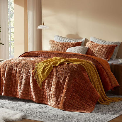 LEAONME Velvet Quilt King Size-98''x106'', Lightweight Burnt Orange Velvet Comforter Set with 2 Pillow Shams, Soft Bedspread Coverlet Quilted Bedding Set for All Season