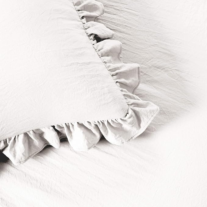 Lush Decor Ruffle Skirt Bedspread Set - 3-Piece Luxurious Farmhouse Bedding - Elegant Ruffle Detail - Timeless Style - Soft Lightweight Sheets - Queen, White