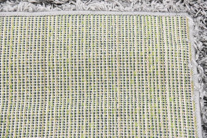 Unique Loom Solid Shag Collection Area Rug (4' 1" x 6' 1" Rectangle, Cloud Gray)